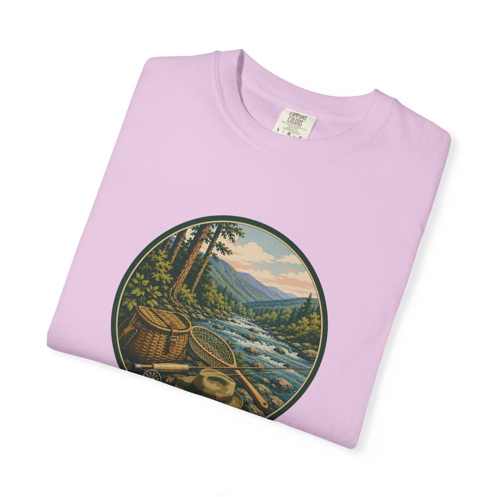 Outdoor River Fly Fishing T-Shirt — Vintage Fly Fishing Design