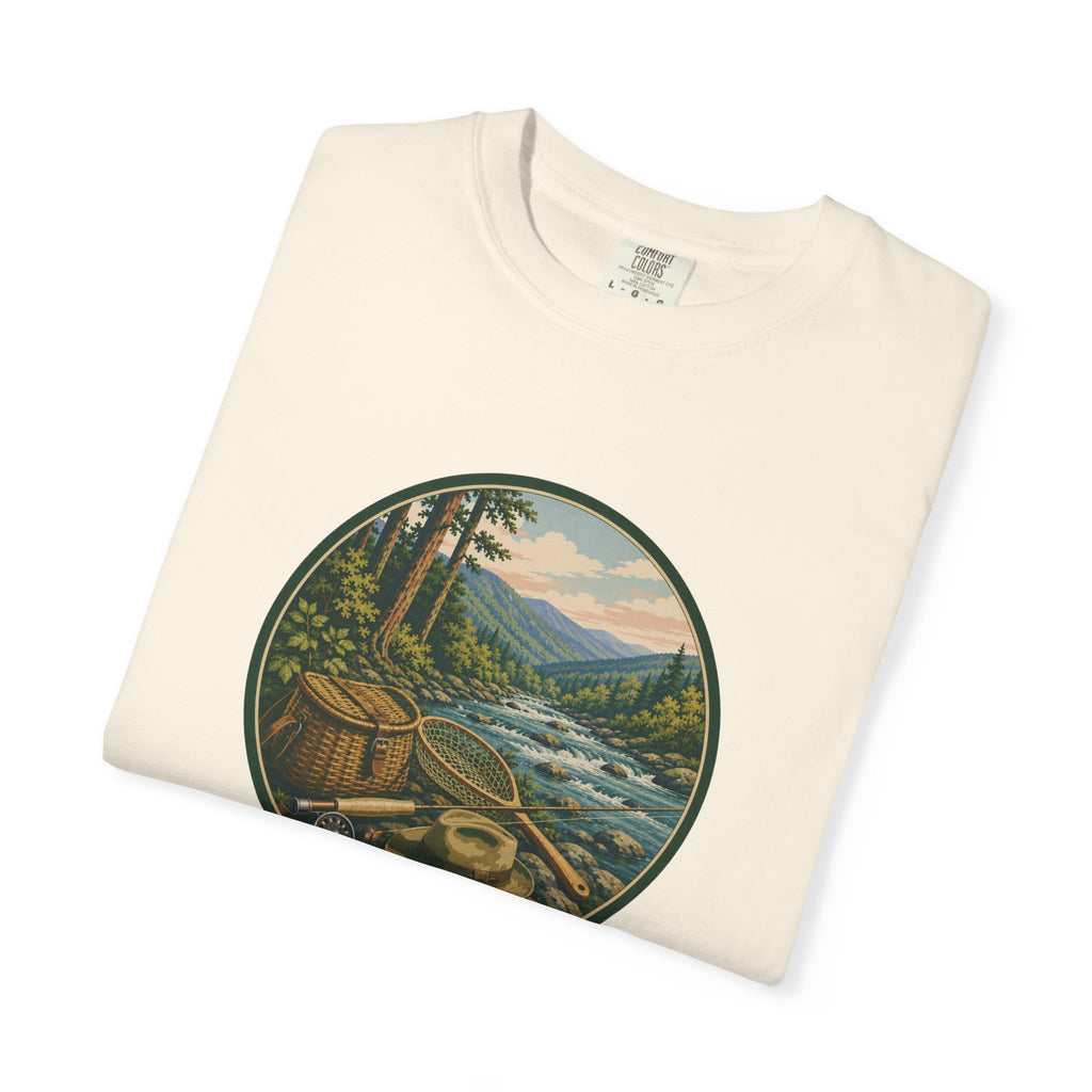 Outdoor River Fly Fishing T-Shirt — Vintage Fly Fishing Design