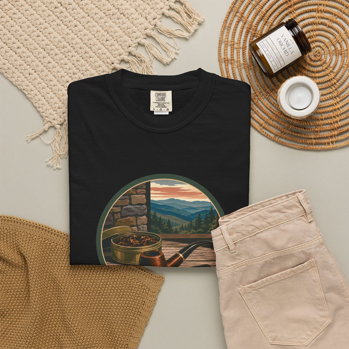 Vintage Tobacco Pipe Circle T-Shirt