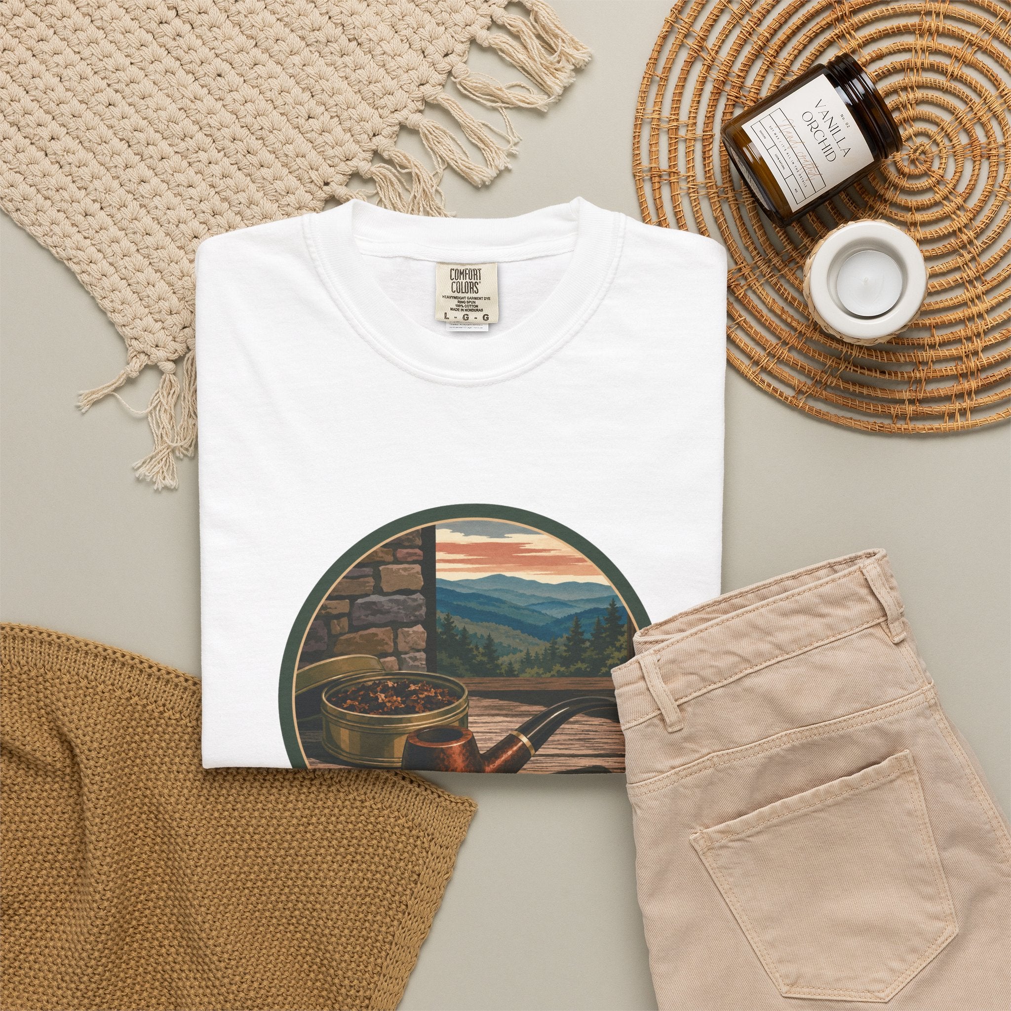 Vintage Tobacco Pipe Circle T-Shirt