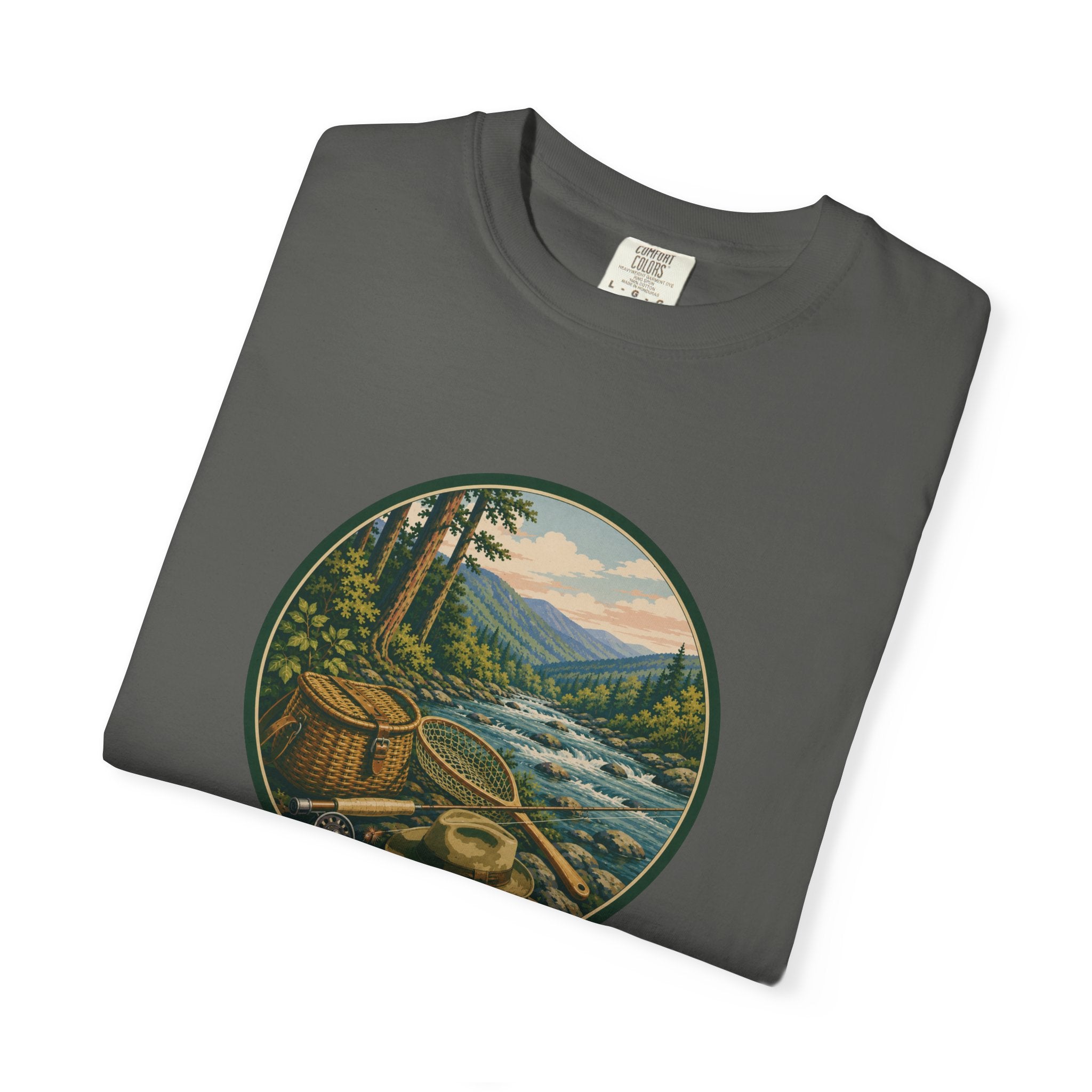 Outdoor River Fly Fishing T-Shirt — Vintage Fly Fishing Design