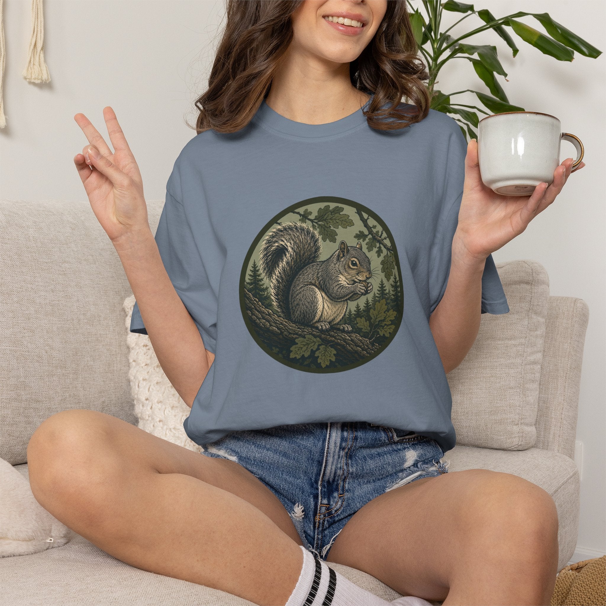 Squirrel Circle Graphic T-Shirt