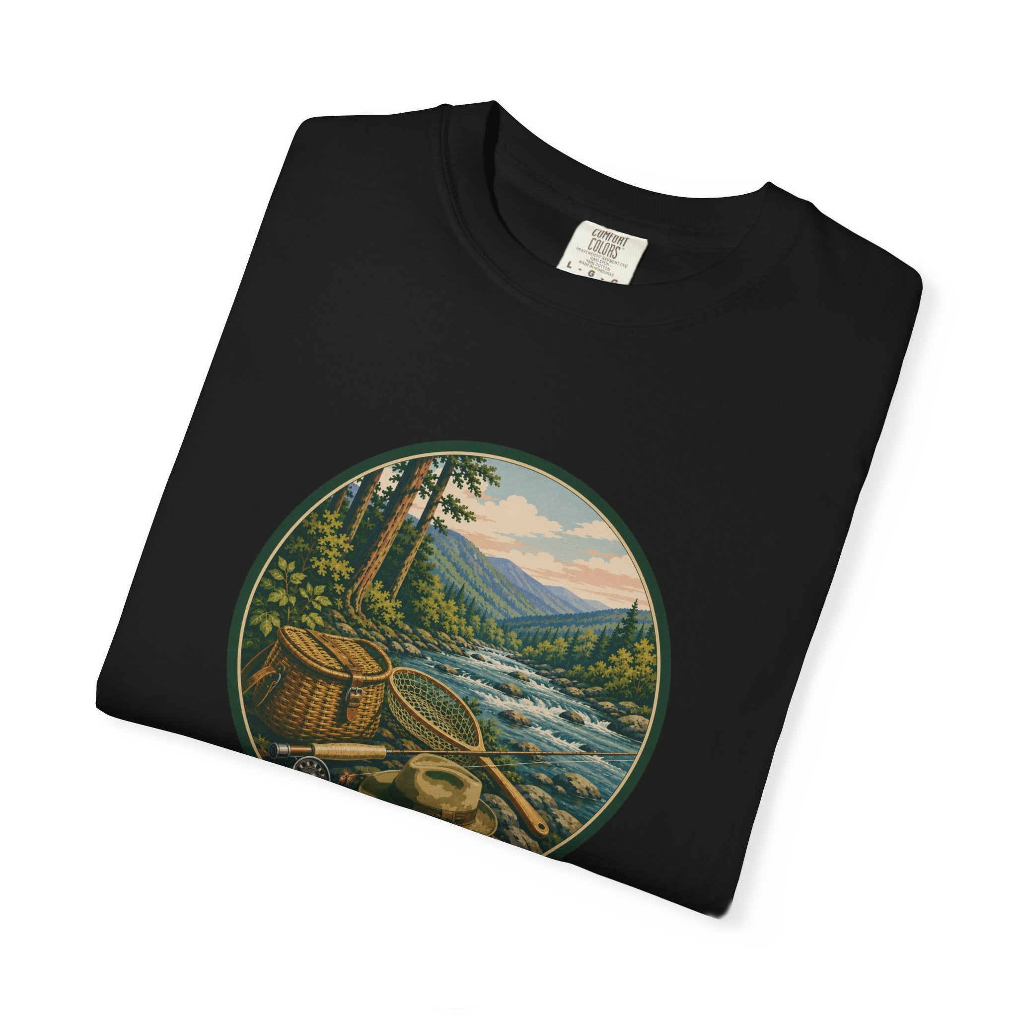 Outdoor River Fly Fishing T-Shirt — Vintage Fly Fishing Design