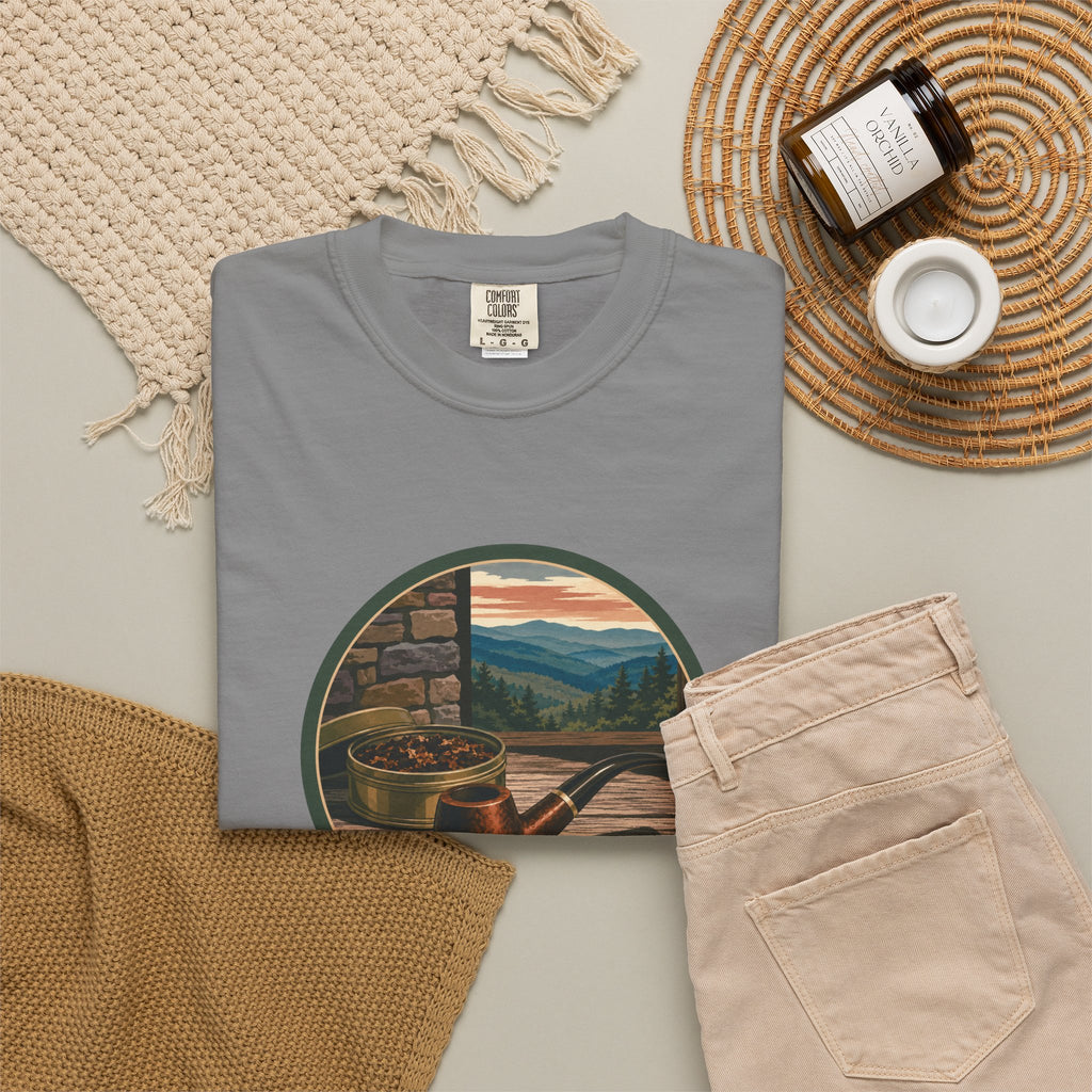 Vintage Tobacco Pipe Circle T-Shirt