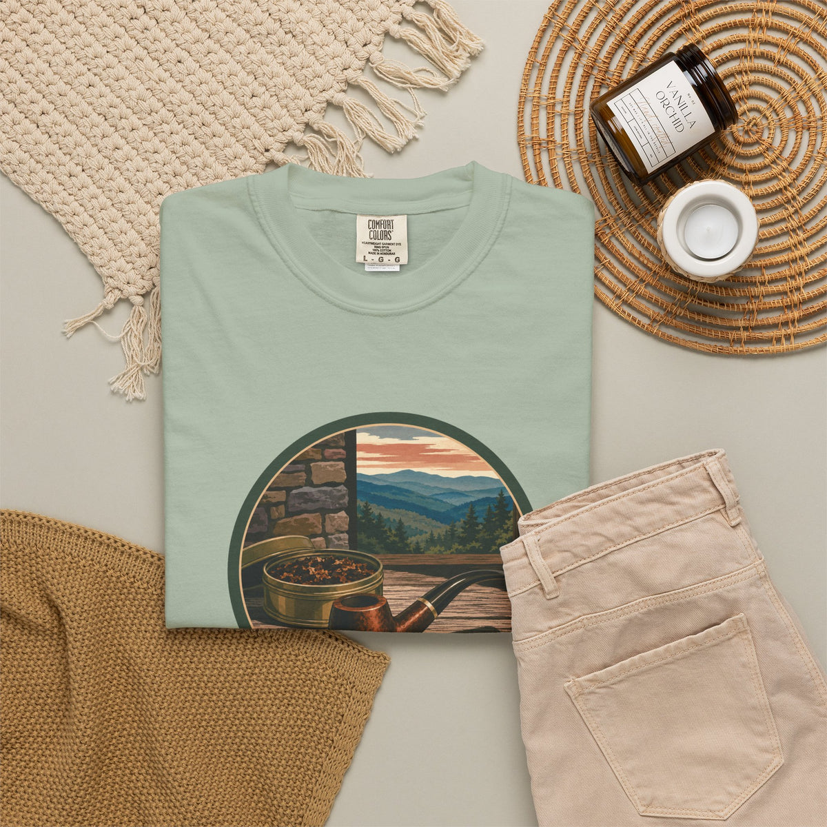 Vintage Tobacco Pipe Circle T-Shirt