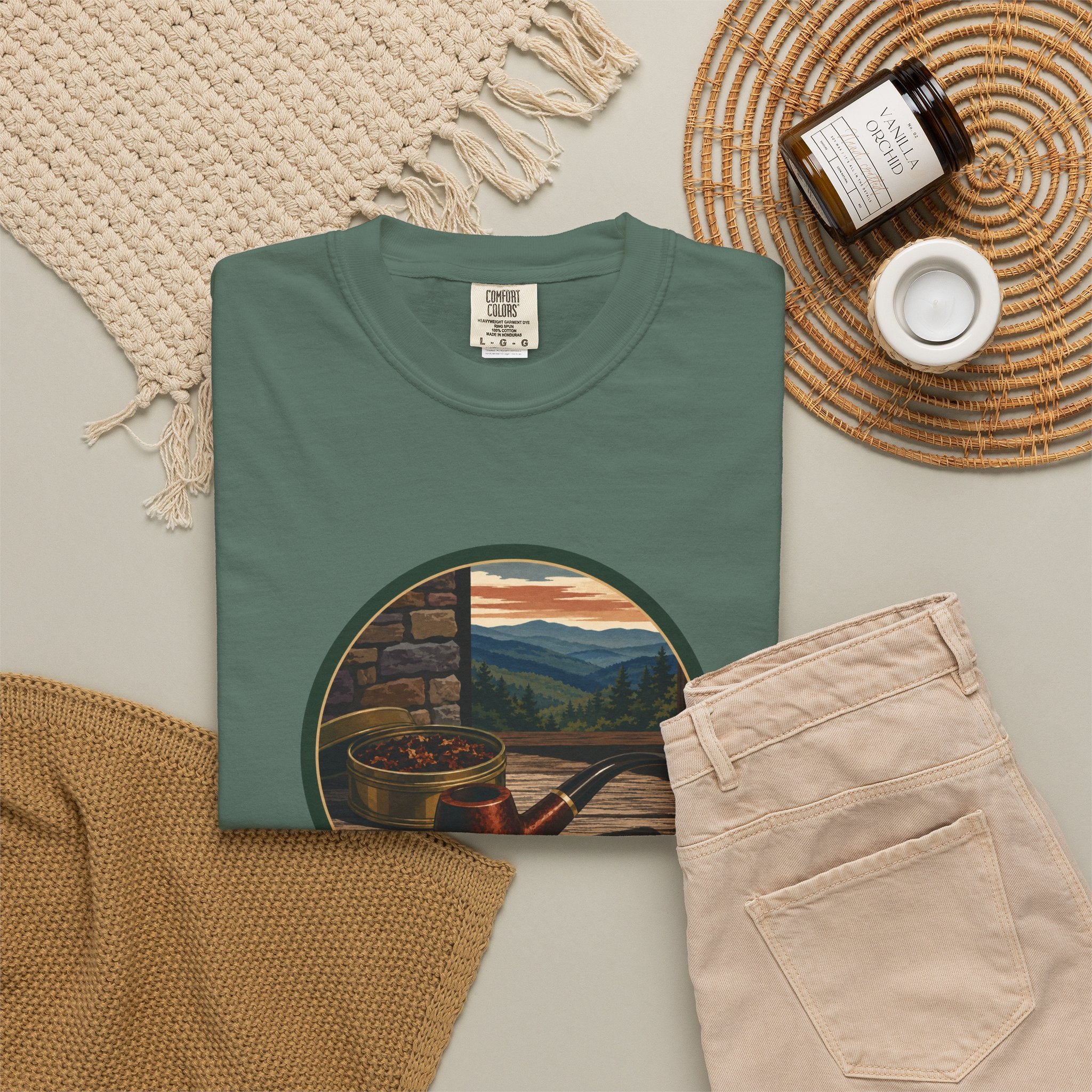 Vintage Tobacco Pipe Circle T-Shirt