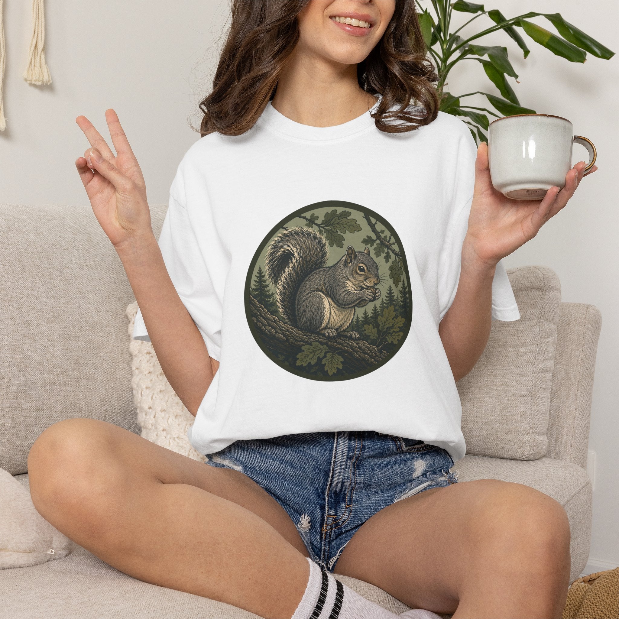 Squirrel Circle Graphic T-Shirt
